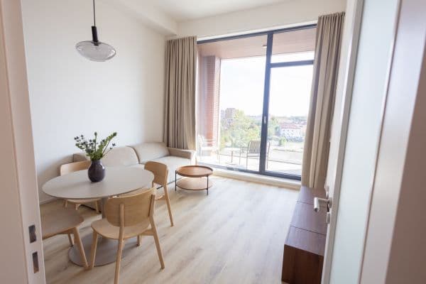 Prenájom bytu 2-izbový 63 m², Malešická, Praha Prenájom bytu 2-izbový 63 m², Malešická, Praha