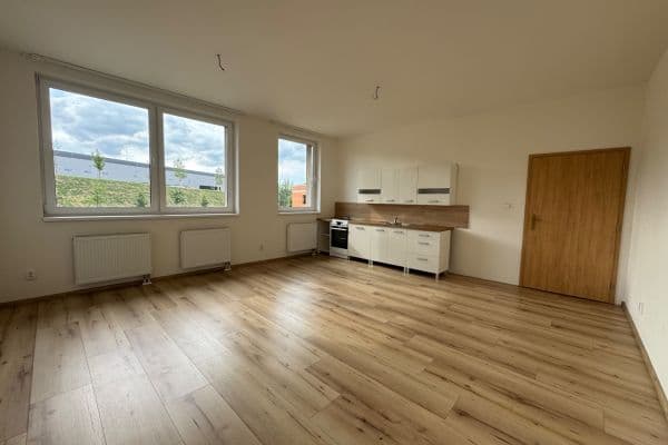 Prenájom bytu 3-izbový 73 m², SO POÚ Hrádek nad Nisou Prenájom bytu 3-izbový 73 m², SO POÚ Hrádek nad Nisou