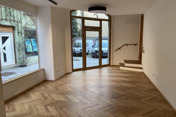 Prenájom nebytového priestoru 94 m², Neustadt 33, Ansbach Prenájom nebytového priestoru 94 m², Neustadt 33, Ansbach