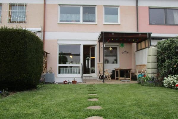 Predaj domu 100 m², pozemok 220 m², Germering, Bavorsko Predaj domu 100 m², pozemok 220 m², Germering, Bavorsko