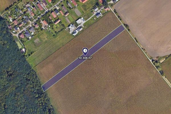 Predaj pozemku 9.518 m², Spojil Predaj pozemku 9.518 m², Spojil