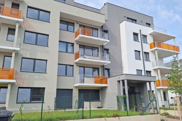 Prenájom bytu 3-izbový 77 m², Za Pískovnou, Praha Prenájom bytu 3-izbový 77 m², Za Pískovnou, Praha