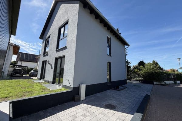 Prenájom bytu 3-izbový 79 m², Hanau, Hesensko Prenájom bytu 3-izbový 79 m², Hanau, Hesensko