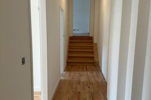 Prenájom bytu 4-izbový 142 m², Berlin, Berlín Prenájom bytu 4-izbový 142 m², Berlin, Berlín