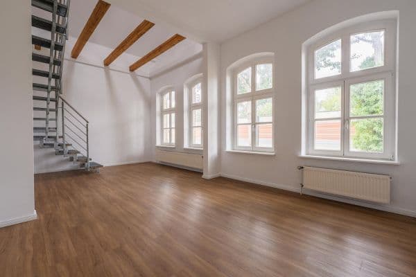 Prenájom bytu 2-izbový 113 m², Delmenhorst, Dolné Sasko Prenájom bytu 2-izbový 113 m², Delmenhorst, Dolné Sasko