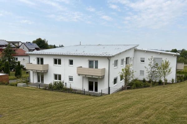 Prenájom bytu 3-izbový 107 m², Taufkirchen/Vils, Bavorsko Prenájom bytu 3-izbový 107 m², Taufkirchen/Vils, Bavorsko