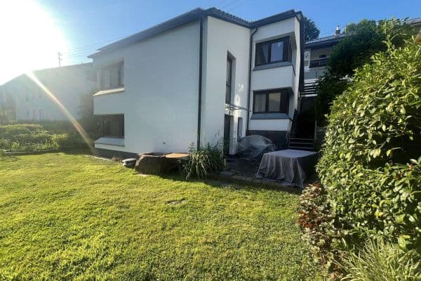 Predaj domu 162 m², pozemok 662 m², Elzach, Bádensko-Wurttembersko Predaj domu 162 m², pozemok 662 m², Elzach, Bádensko-Wurttembersko