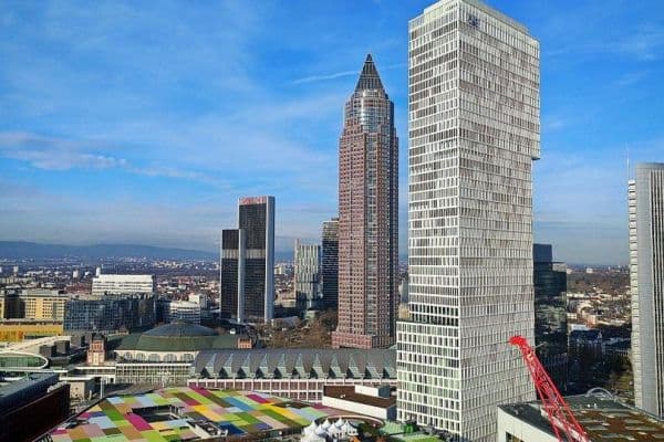 Prenájom bytu 2-izbový 50 m², Europa-Allee 11, Frankfurt am Main Prenájom bytu 2-izbový 50 m², Europa-Allee 11, Frankfurt am Main