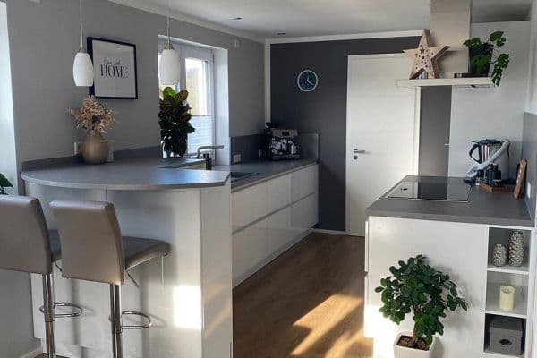 Predaj bytu 4-izbový 120 m², Marktstraße 10, Kipfenberg, Bavorsko Predaj bytu 4-izbový 120 m², Marktstraße 10, Kipfenberg, Bavorsko