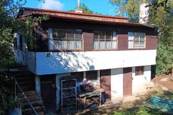 Predaj rekreačného objektu 60 m², pozemok 504 m², Lesní, Zadní Třebaň, Středočeský kraj Predaj rekreačného objektu 60 m², pozemok 504 m², Lesní, Zadní Třebaň, Středočeský kraj