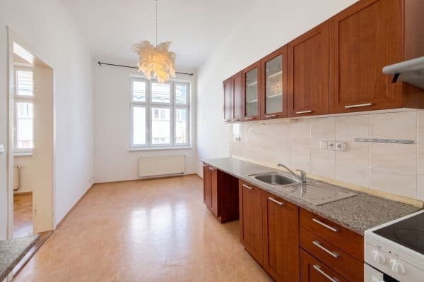 Predaj bytu 1-izbový 42 m², Primátorská, Praha Predaj bytu 1-izbový 42 m², Primátorská, Praha