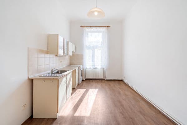 Predaj bytu 1-izbový 58 m², Primátorská, Praha Predaj bytu 1-izbový 58 m², Primátorská, Praha