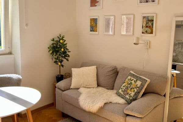 Predaj bytu 2-izbový 32 m², Černomořská, Praha Predaj bytu 2-izbový 32 m², Černomořská, Praha