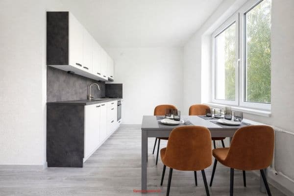 Prenájom bytu 2-izbový 48 m², Závodní, Karviná-Nové Město Prenájom bytu 2-izbový 48 m², Závodní, Karviná-Nové Město