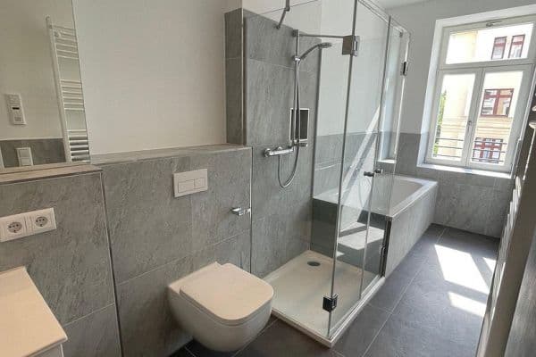 Prenájom bytu 3-izbový 77 m², Leipzig, Sasko Prenájom bytu 3-izbový 77 m², Leipzig, Sasko