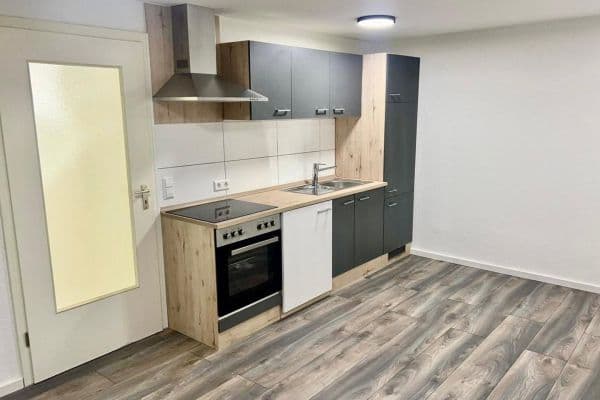 Prenájom bytu 2-izbový 36 m², Ditzingerstraße 5, Leonberg Prenájom bytu 2-izbový 36 m², Ditzingerstraße 5, Leonberg