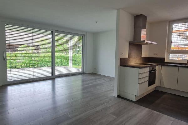 Prenájom bytu 3-izbový 87 m², Am Bahndamm 3, Bad Säckingen, Bádensko-Wurttembersko Prenájom bytu 3-izbový 87 m², Am Bahndamm 3, Bad Säckingen, Bádensko-Wurttembersko