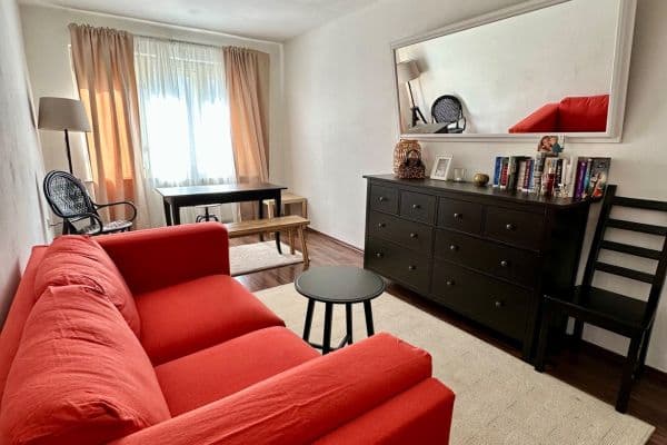 Prenájom bytu 2-izbový 56 m², Husova tř., České Budějovice, Jihočeský kraj Prenájom bytu 2-izbový 56 m², Husova tř., České Budějovice, Jihočeský kraj