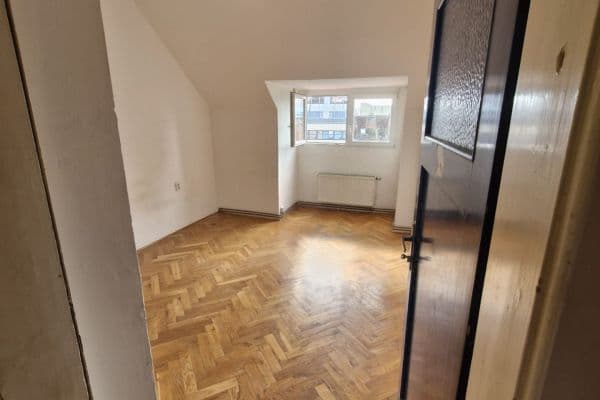 Prenájom bytu 2-izbový 50 m², 5. května, Praha Prenájom bytu 2-izbový 50 m², 5. května, Praha