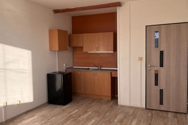 Predaj bytu 1-izbový 35 m², Jana Masaryka, Hradec Králové Predaj bytu 1-izbový 35 m², Jana Masaryka, Hradec Králové
