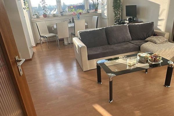 Prenájom bytu 1-izbový 43 m², Gilching, Bavorsko Prenájom bytu 1-izbový 43 m², Gilching, Bavorsko