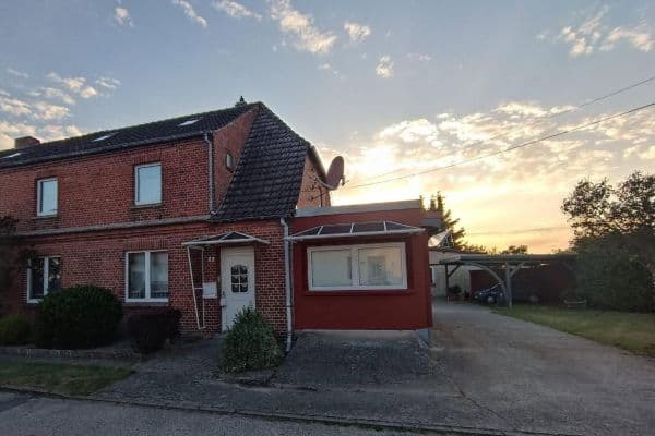 Predaj domu 190 m², pozemok 1.980 m², Güstrow Predaj domu 190 m², pozemok 1.980 m², Güstrow