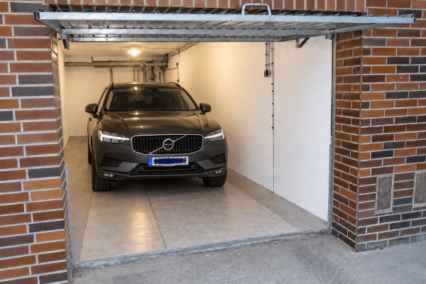 Prenájom garáže 20 m², Praha Prenájom garáže 20 m², Praha