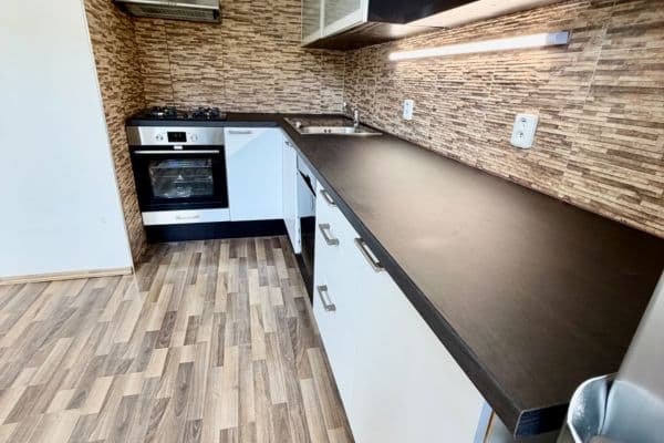 Prenájom bytu 2-izbový 61 m², Černého, Brno Prenájom bytu 2-izbový 61 m², Černého, Brno