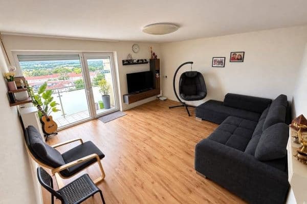 Prenájom bytu 3-izbový 82 m², Soldnerstraße 31, Fürth Prenájom bytu 3-izbový 82 m², Soldnerstraße 31, Fürth