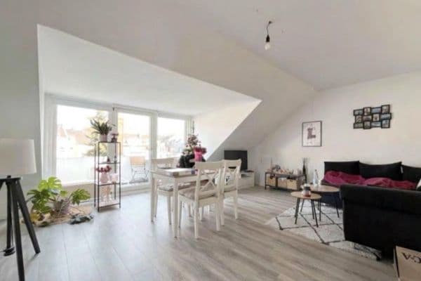 Prenájom bytu 2-izbový 56 m², Düsseldorf, Severné Porýnie - Westfálsko Prenájom bytu 2-izbový 56 m², Düsseldorf, Severné Porýnie - Westfálsko