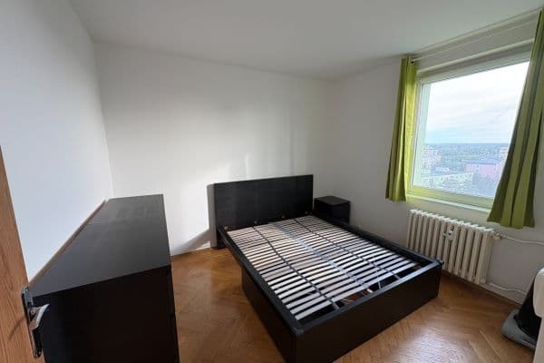 Prenájom bytu 3-izbový 64 m², Horolezecká, Praha Prenájom bytu 3-izbový 64 m², Horolezecká, Praha