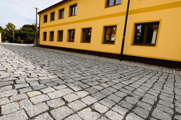 Prenájom bytu 2-izbový 60 m², Palackého, Neratovice Prenájom bytu 2-izbový 60 m², Palackého, Neratovice