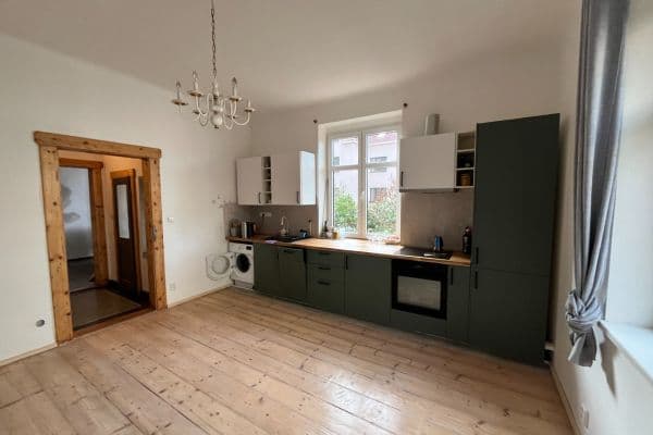 Prenájom bytu 2-izbový 43 m², Na Jezerce, Praha Prenájom bytu 2-izbový 43 m², Na Jezerce, Praha