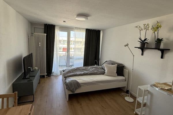 Prenájom bytu 1-izbový 28 m², Weihenstephanerstr. 3, München, Bavorsko Prenájom bytu 1-izbový 28 m², Weihenstephanerstr. 3, München, Bavorsko