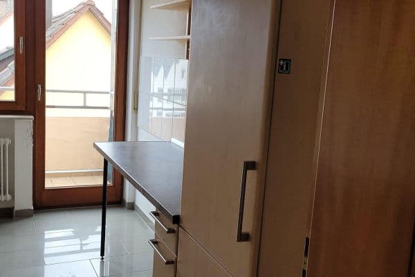 Prenájom bytu 3-izbový 72 m², Stuttgart Prenájom bytu 3-izbový 72 m², Stuttgart