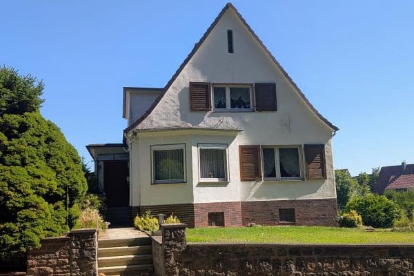 Predaj domu 202 m², pozemok 1.535 m², Bad Münder am Deister, Dolné Sasko Predaj domu 202 m², pozemok 1.535 m², Bad Münder am Deister, Dolné Sasko
