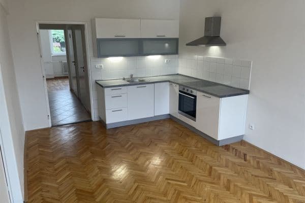 Prenájom bytu 3-izbový 54 m², Svojsíkova, Teplice Prenájom bytu 3-izbový 54 m², Svojsíkova, Teplice