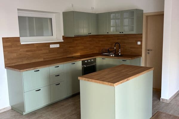 Prenájom bytu 3-izbový 88 m², Turistická, Brno Prenájom bytu 3-izbový 88 m², Turistická, Brno