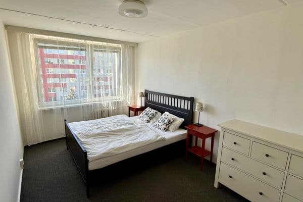 Prenájom bytu 2-izbový 39 m², Bryksova, Praha Prenájom bytu 2-izbový 39 m², Bryksova, Praha