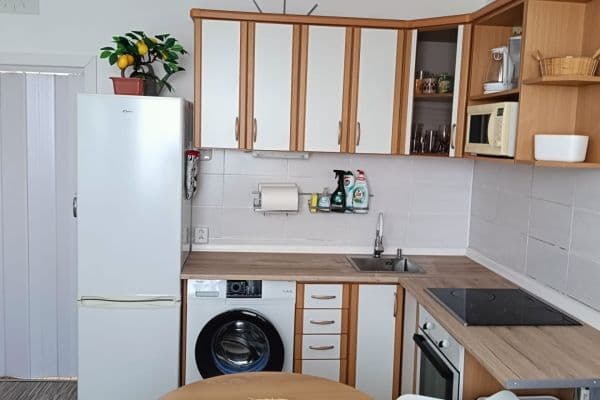 Prenájom bytu 2-izbový 44 m², Bednaříkova, Brno Prenájom bytu 2-izbový 44 m², Bednaříkova, Brno