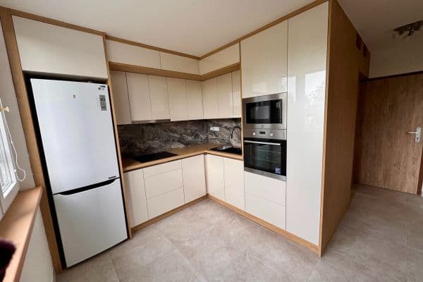 Prenájom bytu 2-izbový 50 m², Zdeňka Fibicha, Valašské Meziříčí Prenájom bytu 2-izbový 50 m², Zdeňka Fibicha, Valašské Meziříčí