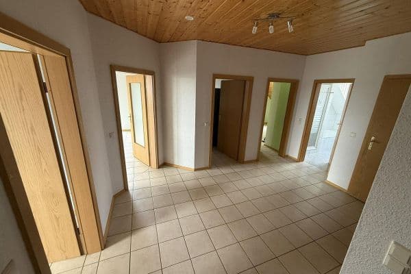 Prenájom bytu 4-izbový 120 m², Freimersheim Prenájom bytu 4-izbový 120 m², Freimersheim