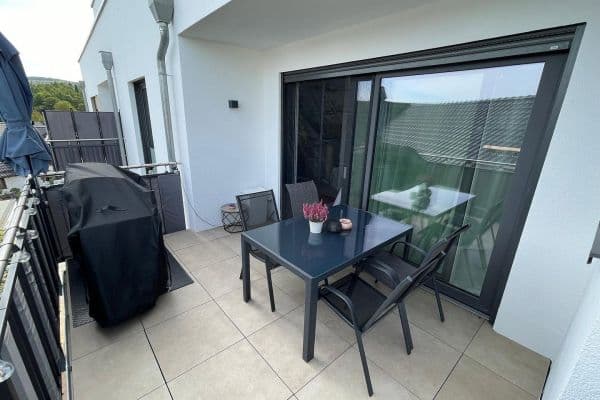 Prenájom bytu 3-izbový 95 m², Fehlingsweg 34, Netphen Prenájom bytu 3-izbový 95 m², Fehlingsweg 34, Netphen