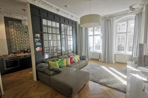 Predaj bytu 4-izbový 93 m², Berlin, Berlín Predaj bytu 4-izbový 93 m², Berlin, Berlín