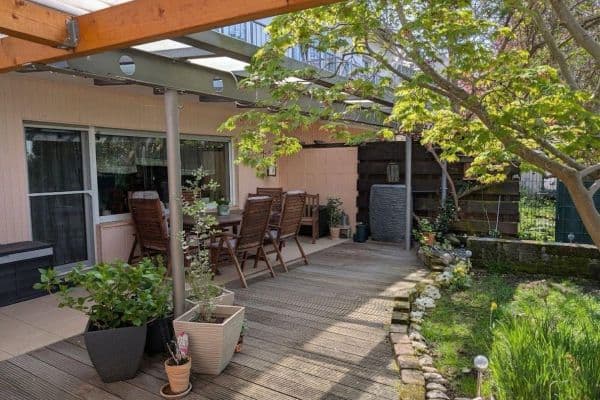 Predaj domu 145 m², pozemok 224 m², Urmitz/Rhein Predaj domu 145 m², pozemok 224 m², Urmitz/Rhein