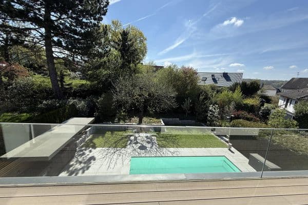 Predaj domu 420 m², pozemok 643 m², Bad Vilbel Predaj domu 420 m², pozemok 643 m², Bad Vilbel
