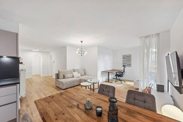 Prenájom bytu 2-izbový 69 m², Schweinauer Hauptstrasse 141, Nürnberg, Bavorsko Prenájom bytu 2-izbový 69 m², Schweinauer Hauptstrasse 141, Nürnberg, Bavorsko