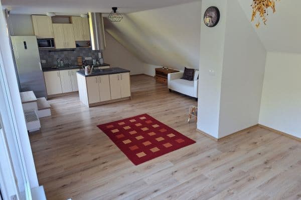 Predaj bytu 3-izbový 112 m², Šulkovna, Odolena Voda Predaj bytu 3-izbový 112 m², Šulkovna, Odolena Voda