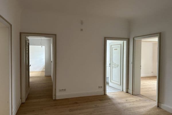 Prenájom bytu 5-izbový 140 m², Weberstraße 10, Bad Homburg Prenájom bytu 5-izbový 140 m², Weberstraße 10, Bad Homburg