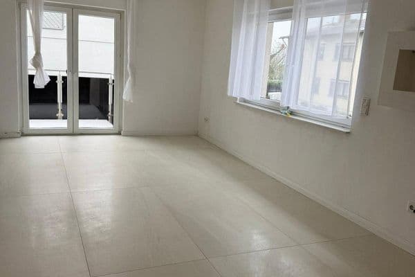 Prenájom bytu 3-izbový 90 m², Mittelweg, Pohlheim Garbenteich Prenájom bytu 3-izbový 90 m², Mittelweg, Pohlheim Garbenteich